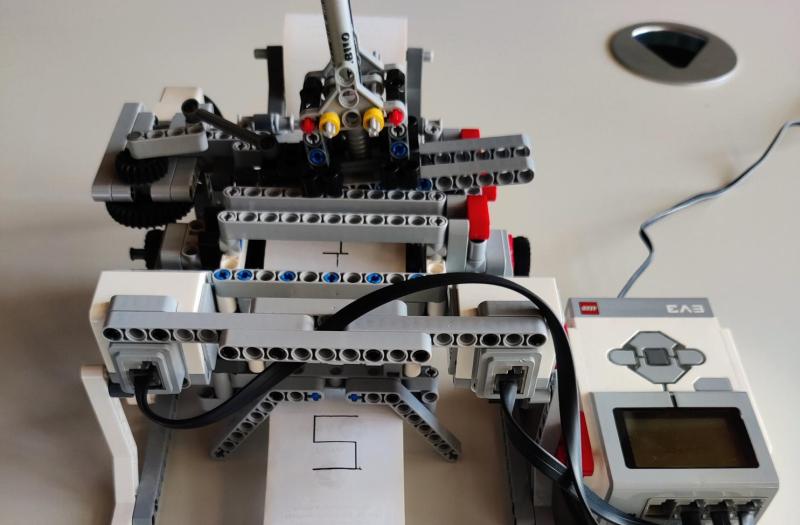 TdoT - gebauter LEGO-Drucker